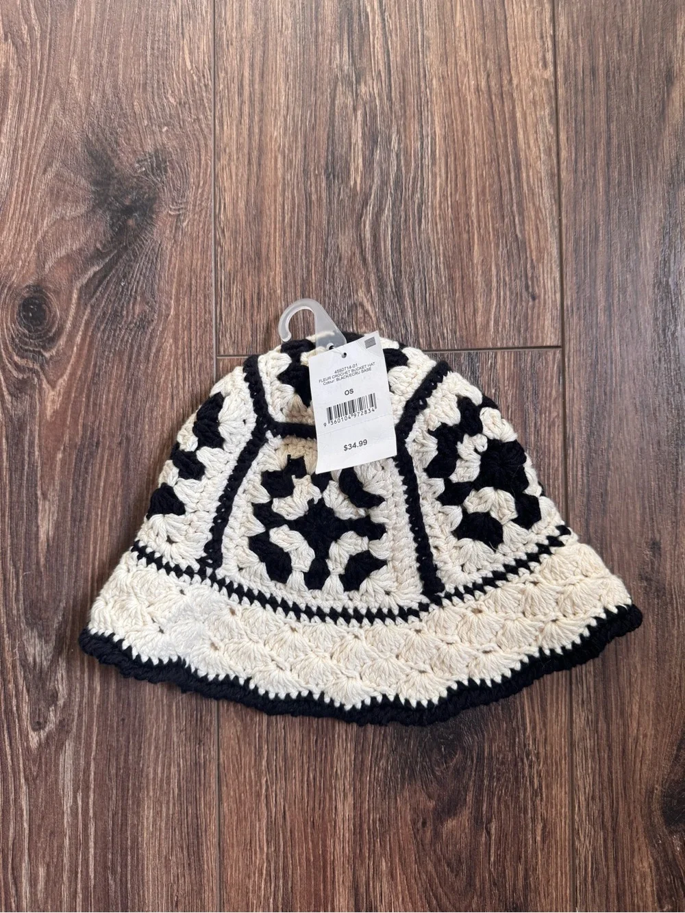 Cotton On Women’s Black & Cream Crochet Bucket Hat